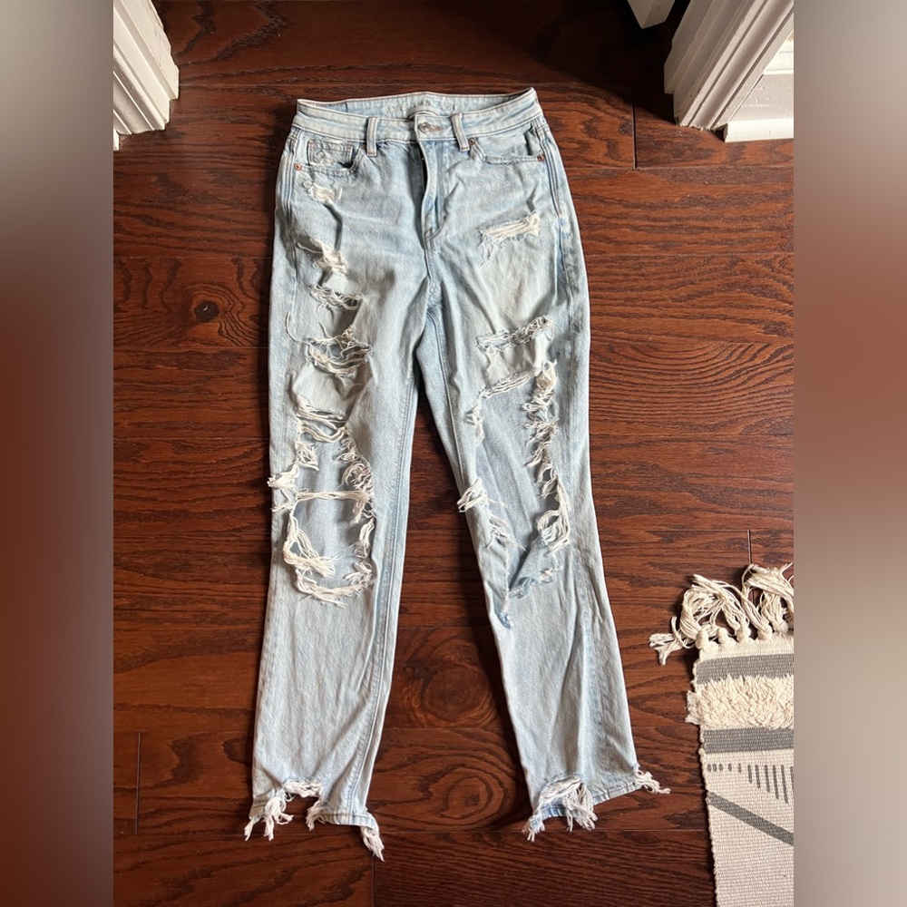 American eagle high rise ripped mom jeans